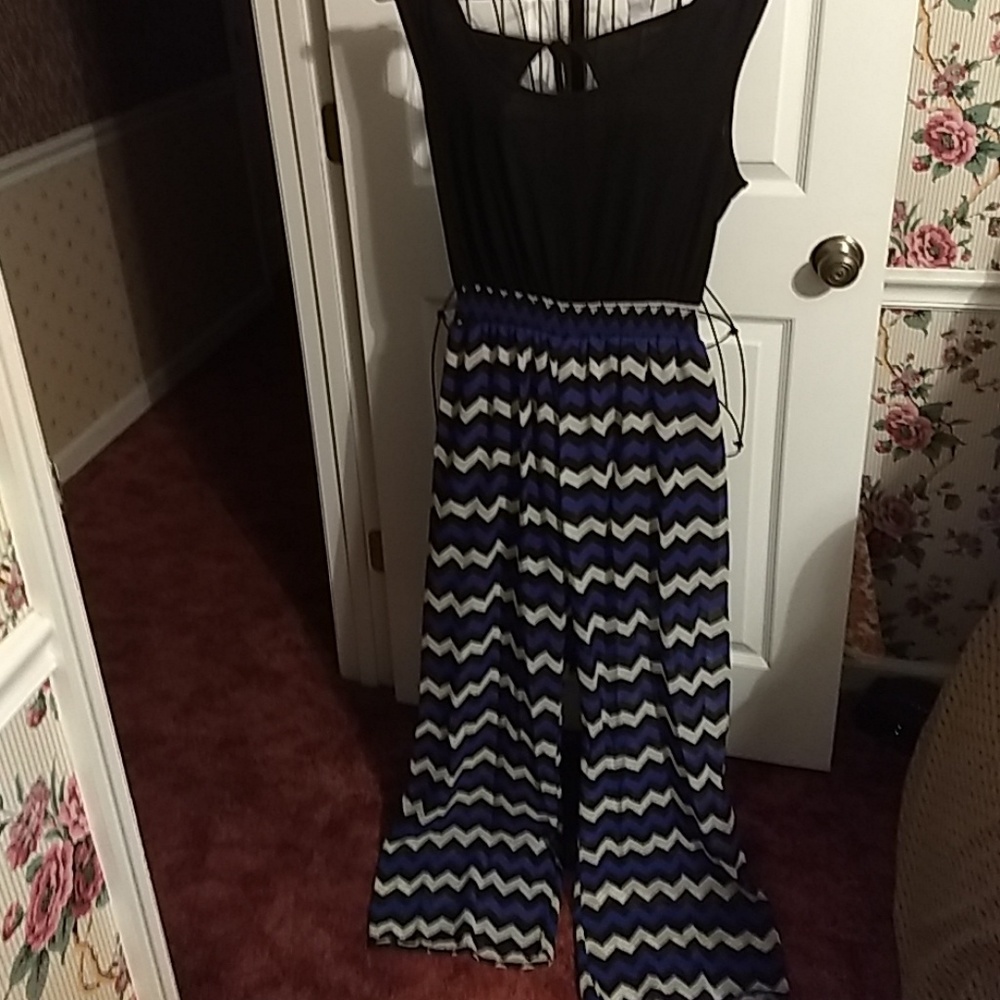 Chevron pattern jump suit